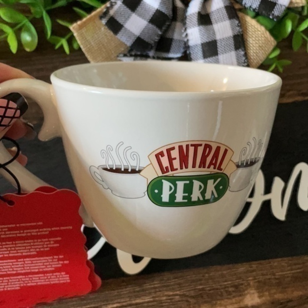 •Friends• Coffee Mug great gift for a friend HD11